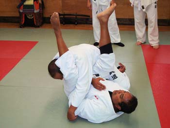 Juji-Gatame 3