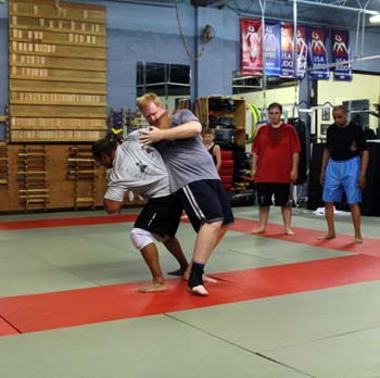 No-Gi-Training-Throw-1